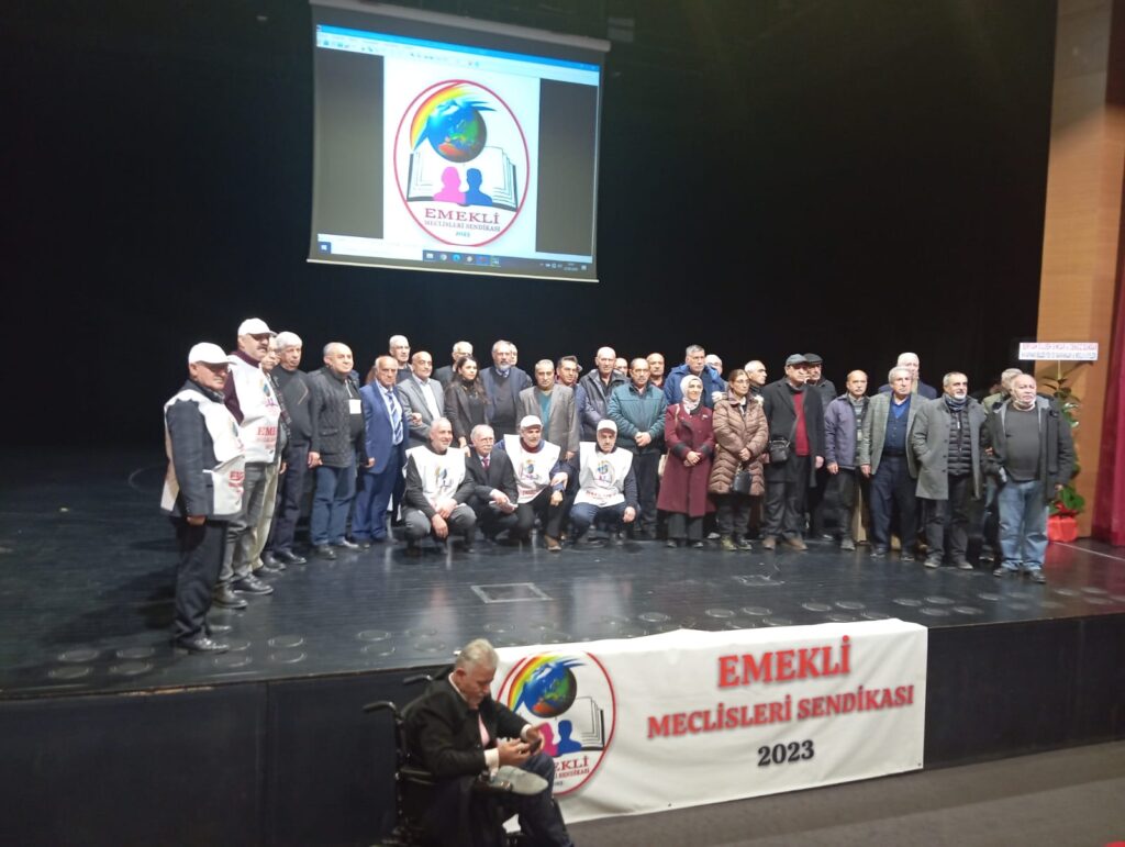 Emekliler, Diyarbakır’da Konferans Düzenledi