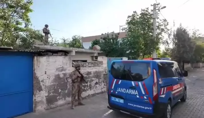 İş Yerlerini Kurşunlayıp Kundaklayan ‘Daltonlar’ Çetesine Operasyon: 3 Tutuklama