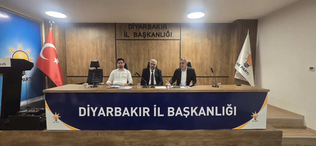 AK Parti Diyarbakır’da 2028 Hedefleri Doğrultusunda Seçim Stratejilerini Masaya Yatırdı