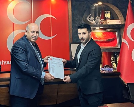 MHP’nin Lice’ye Atadığı Taha Başkan, Mazbatasını Aldı