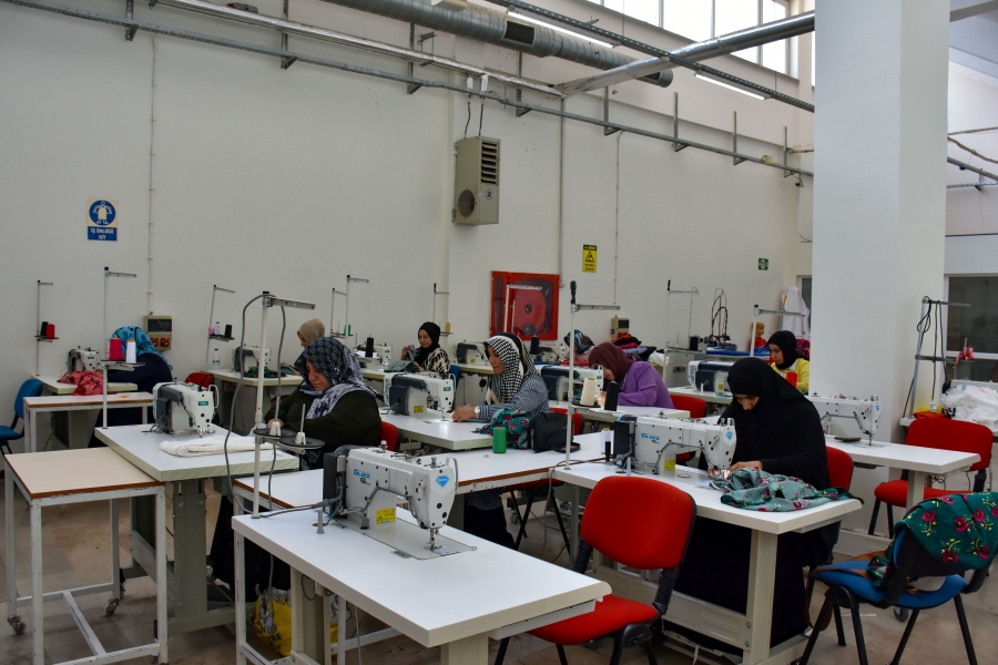 Tekstil Kursları Kadınlardan İlgi Görüyor