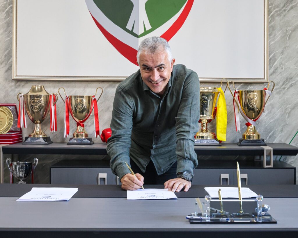 Amedspor’da Teknik Direktörlüğe Mehmet Altıparmak’ı Getirdi
