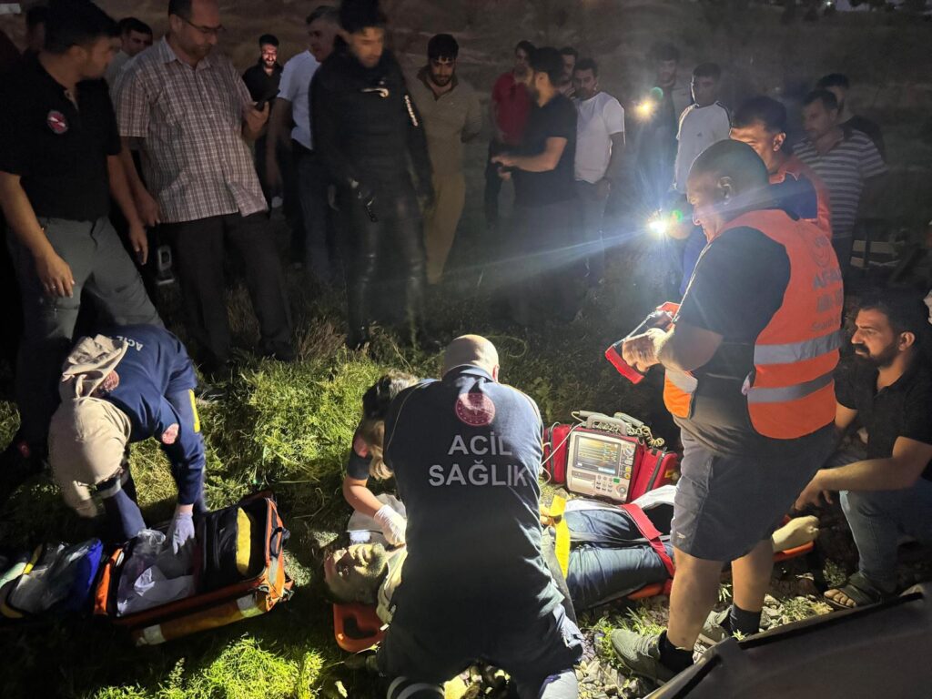 Köprüde Kayboldu İhbarı Yapıldı, Nehirden Çıkarılıp Hastaneye Kaldırıldı